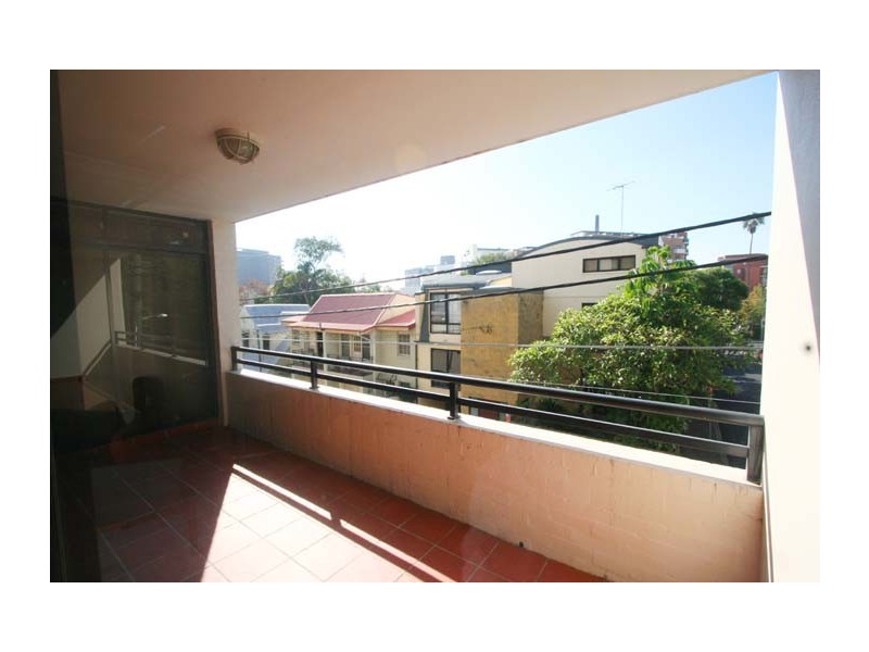 16/6-8 NORTHWOOD STREET, Camperdown NSW 2050