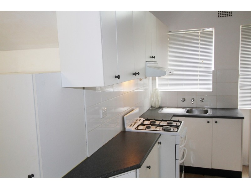 27 Third Avenue, Campsie NSW 2194