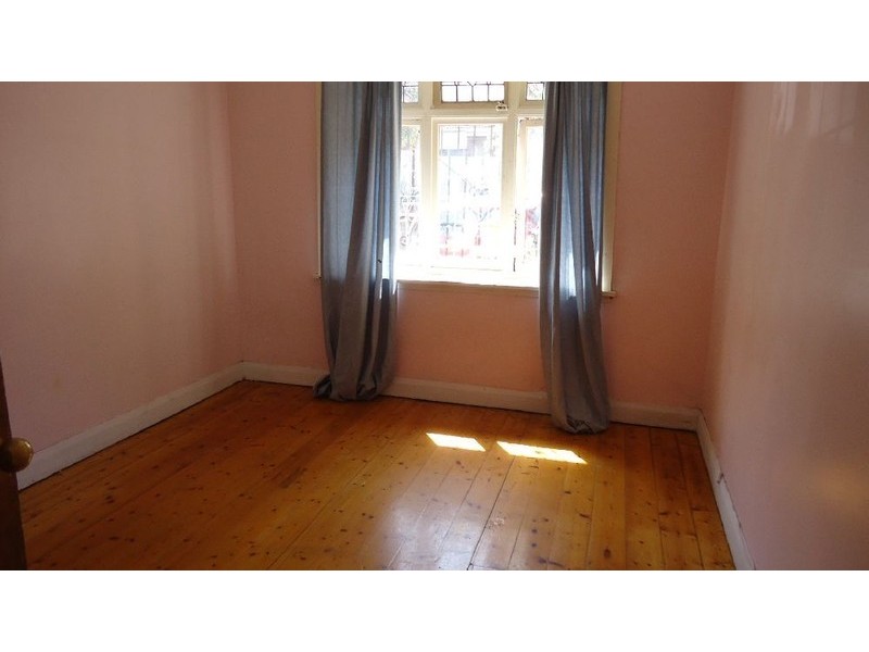 8 Belgrave Street, Petersham NSW 2049