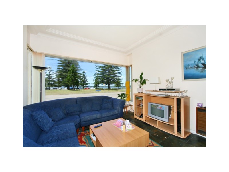 6 Napoleon Street, Sans Souci NSW 2219