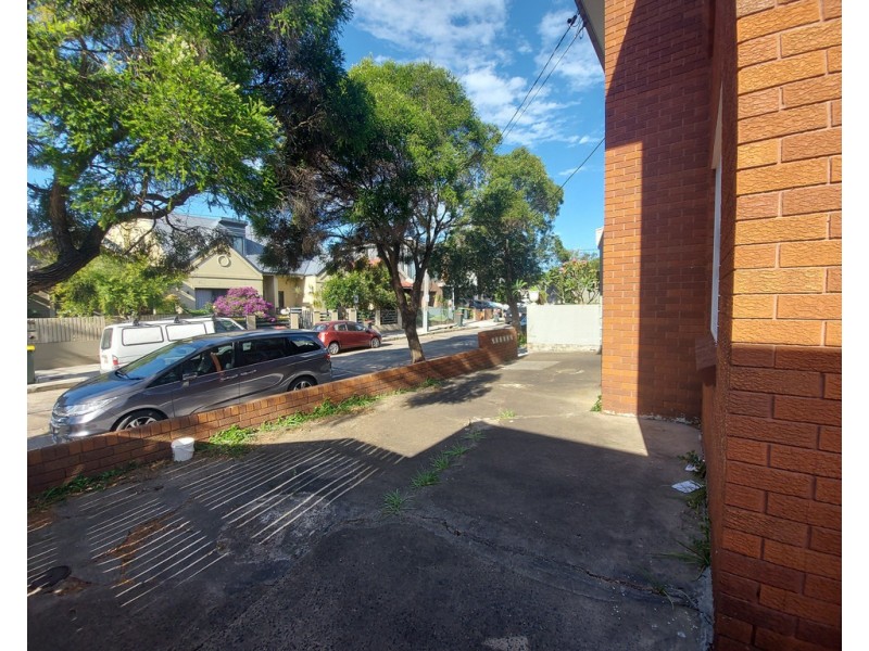 4/114 Silver Street, St Peters NSW 2044