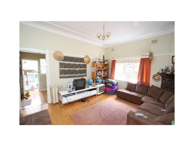 113 Woolcott Street, Earlwood NSW 2206