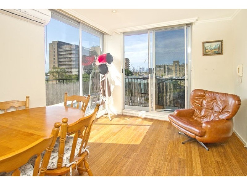 707/144 Mallett Street, Camperdown NSW 2050