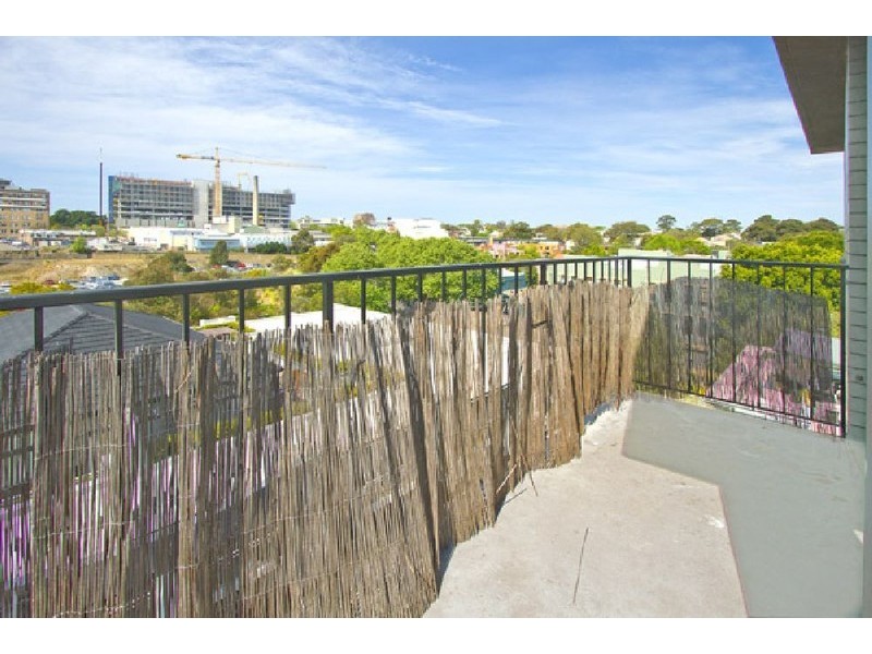 707/144 Mallett Street, Camperdown NSW 2050