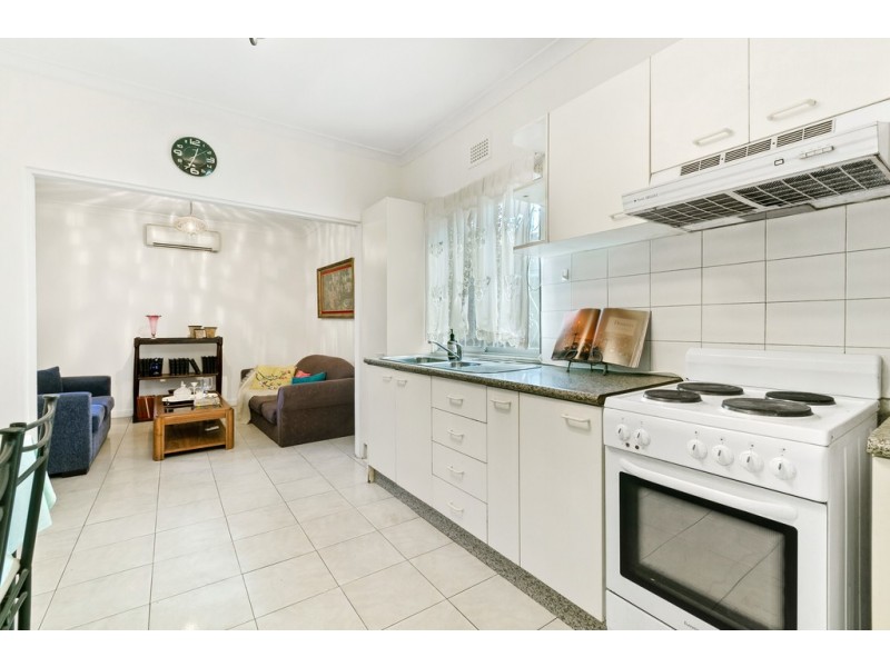 8 Leicester Street, Marrickville NSW 2204