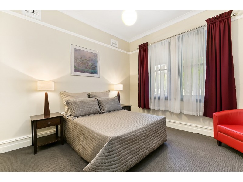 44 Holmesdale Street, Marrickville NSW 2204