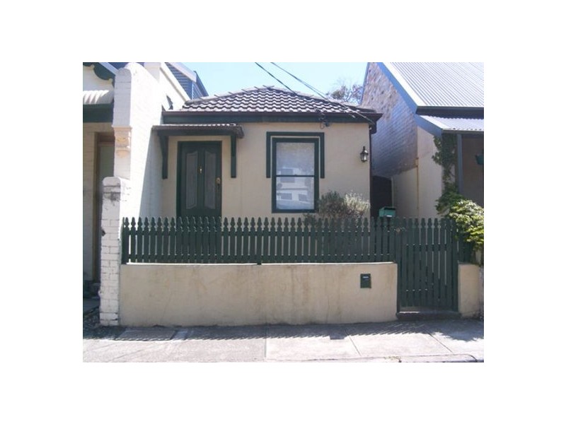 9 Gladstone Street, Enmore NSW 2042