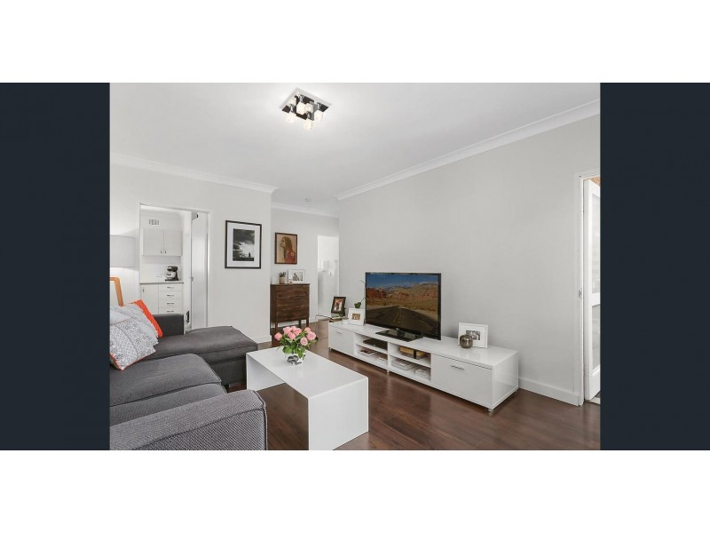 2/24 Glen Street, Marrickville NSW 2204