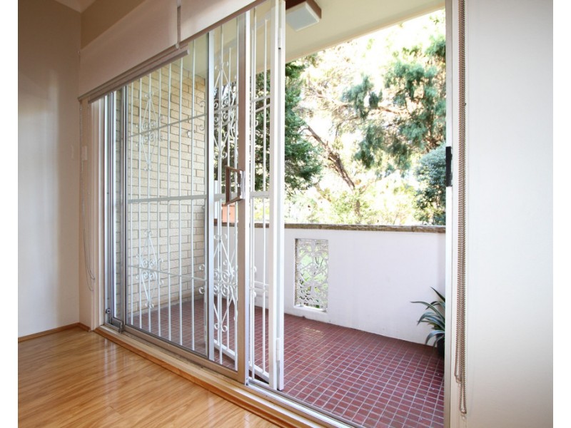 2/14 Chandos Street, Ashfield NSW 2131