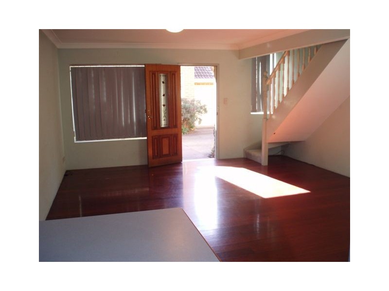 2/10A Alice Street, Newtown NSW 2042