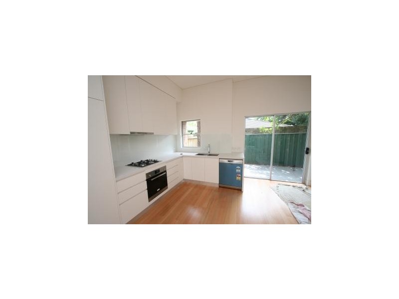 32 Douglas Street, Redfern NSW 2016