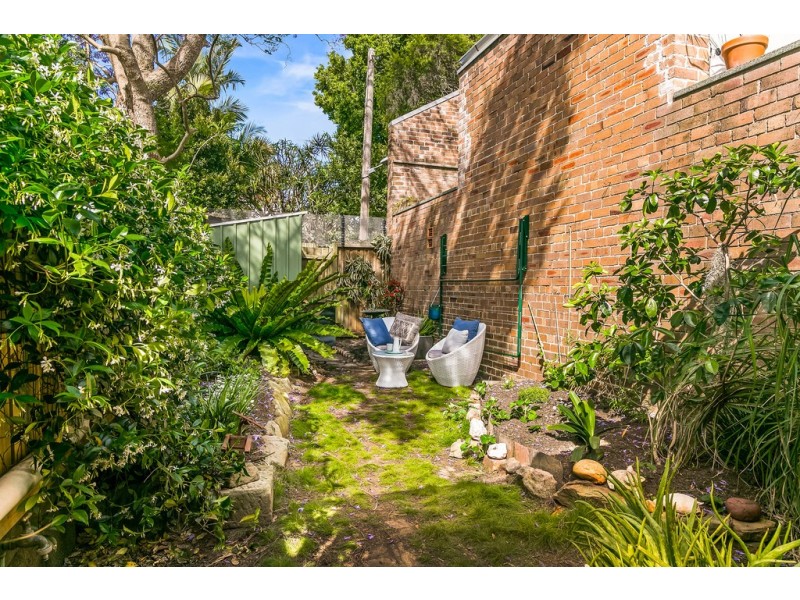 27 Egan Street, Newtown NSW 2042