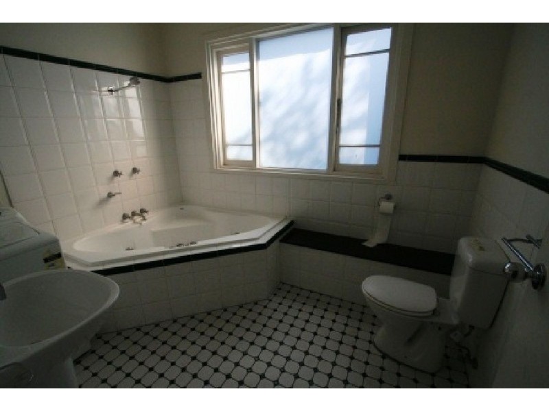 81 Silver Street, St Peters NSW 2044