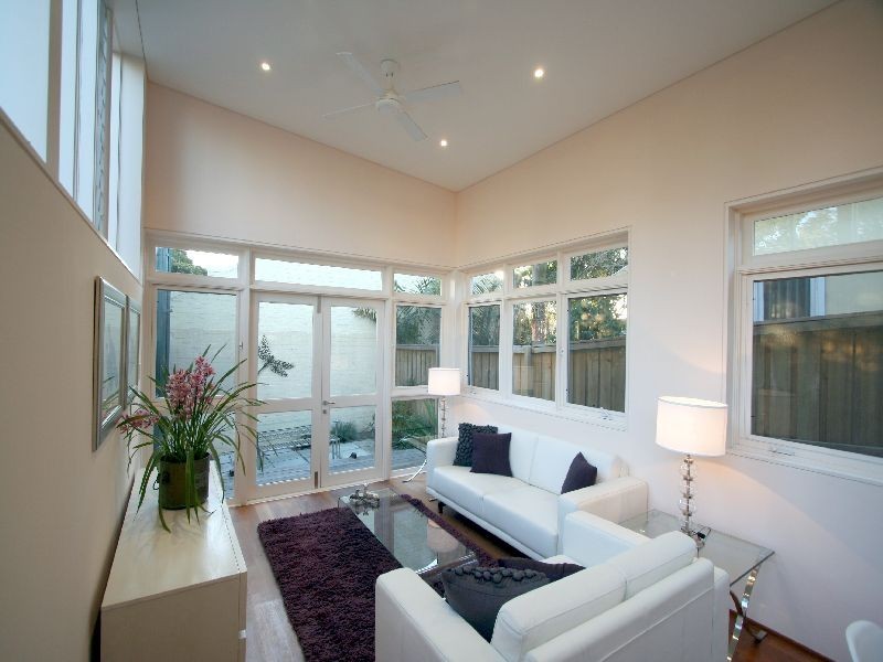 31 College Street, Newtown NSW 2042