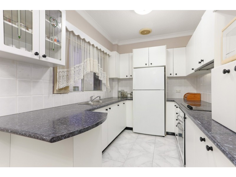 2/55 St Georges Parade, Hurstville NSW 2220