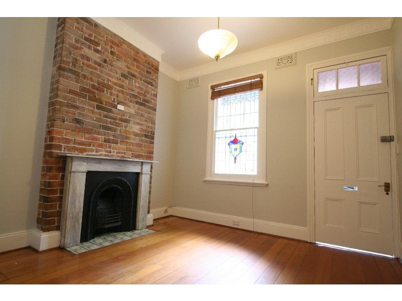 6 THOMAS, Darlington NSW 2008