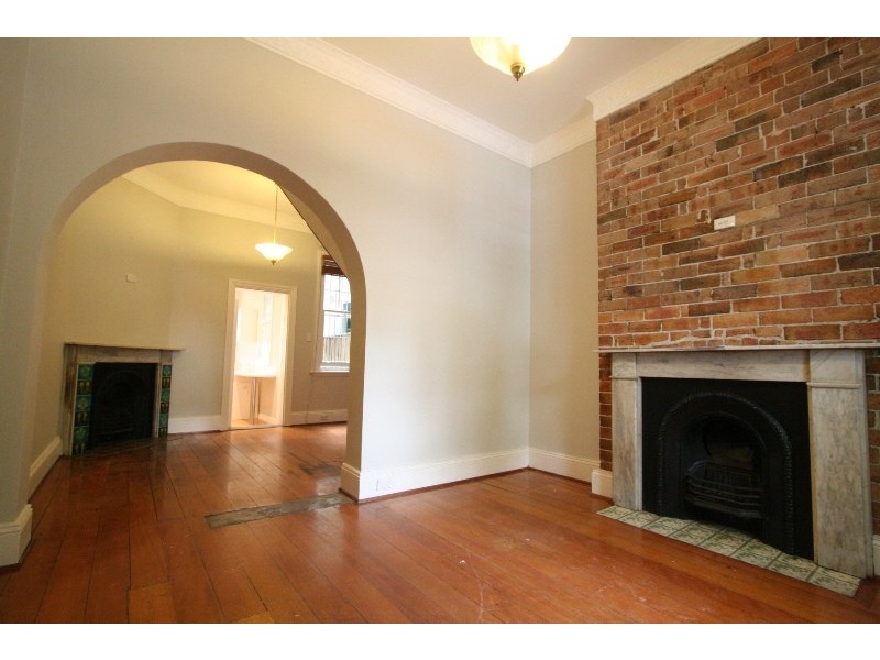 6 THOMAS, Darlington NSW 2008