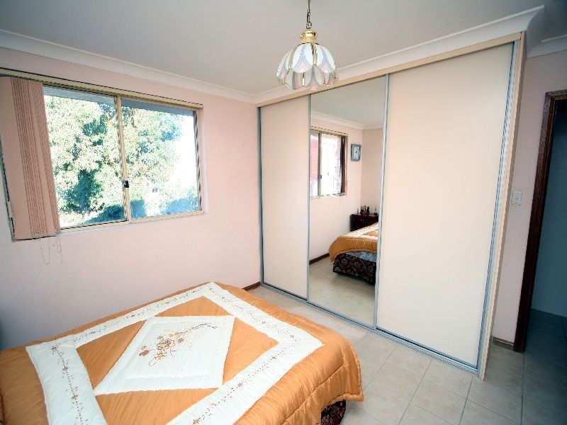 8 Waratah Street, Croydon Park NSW 2133