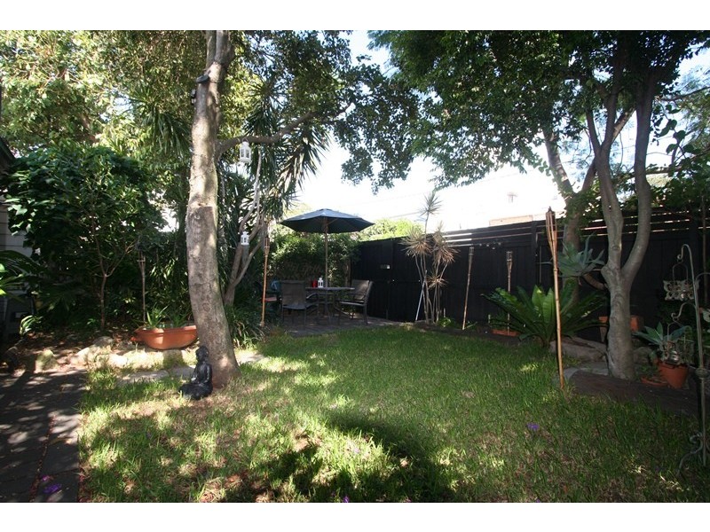 80 Grove Street, St Peters NSW 2044