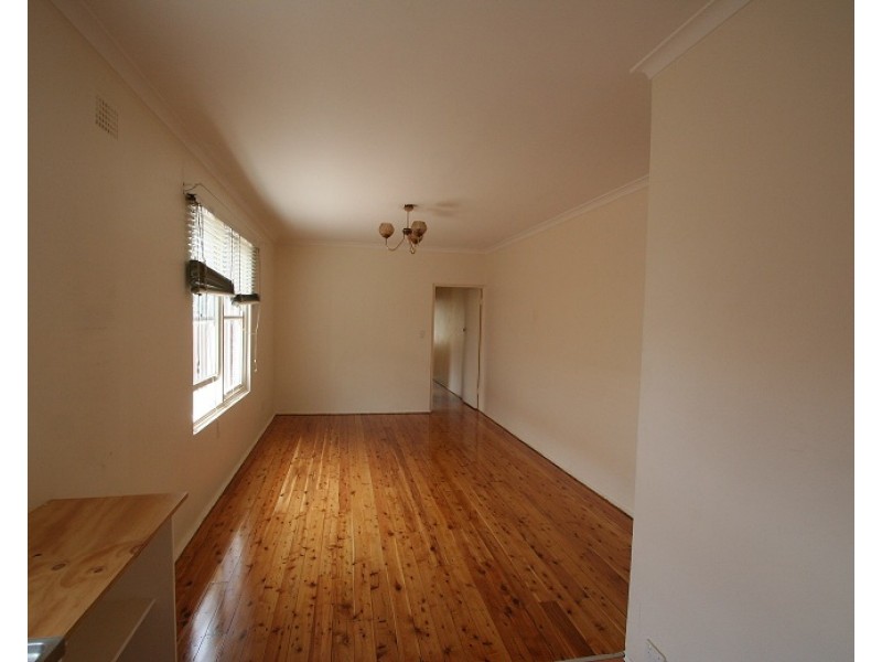 2/114 Silver Street, Sydenham NSW 2044