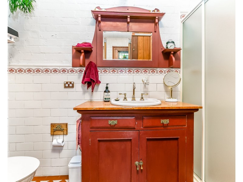 151 Wilson Street, Newtown NSW 2042