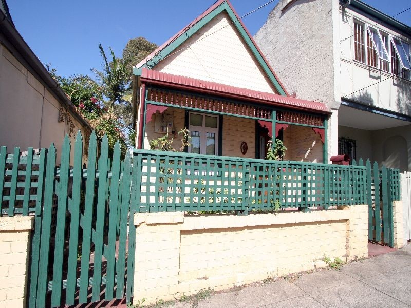 30 Newington Road, Marrickville NSW 2204