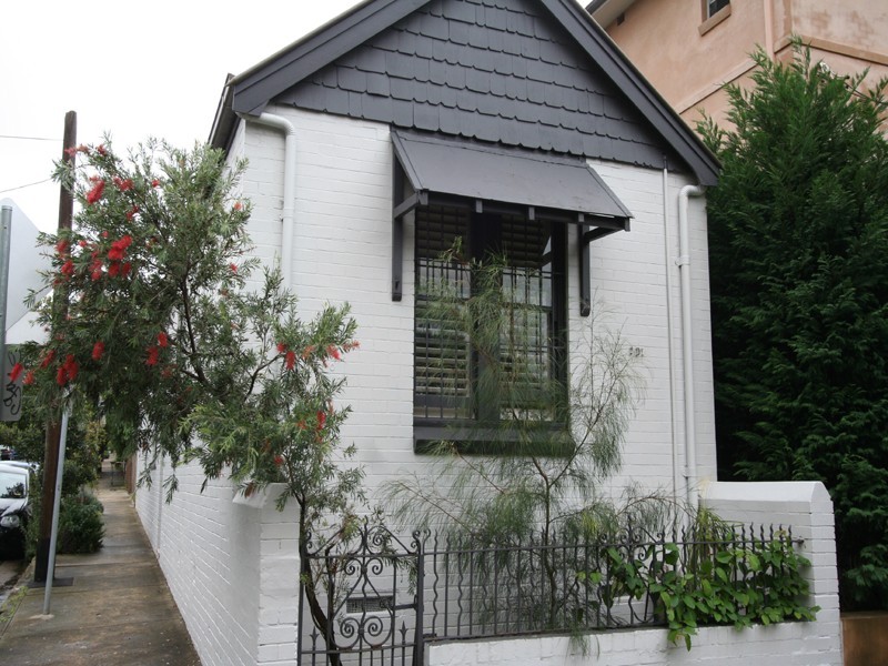 107 Wells Street, Newtown NSW 2042
