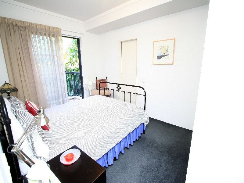 204/10 Fitzgerald Street, Newtown NSW 2042