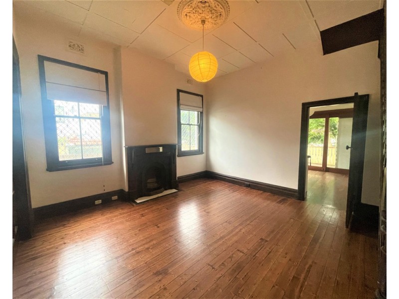 1 Jarocin Avenue, Glebe NSW 2037