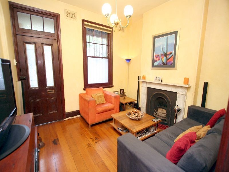 8 Thomas Street, Darlington NSW 2008