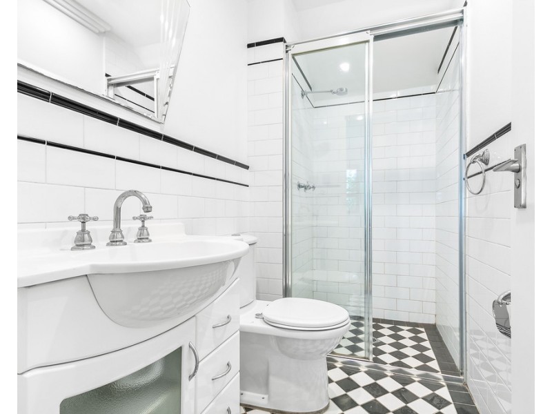 352 Edgeware Road, Newtown NSW 2042