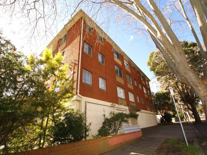 1/22 Kingston Road, Camperdown NSW 2050