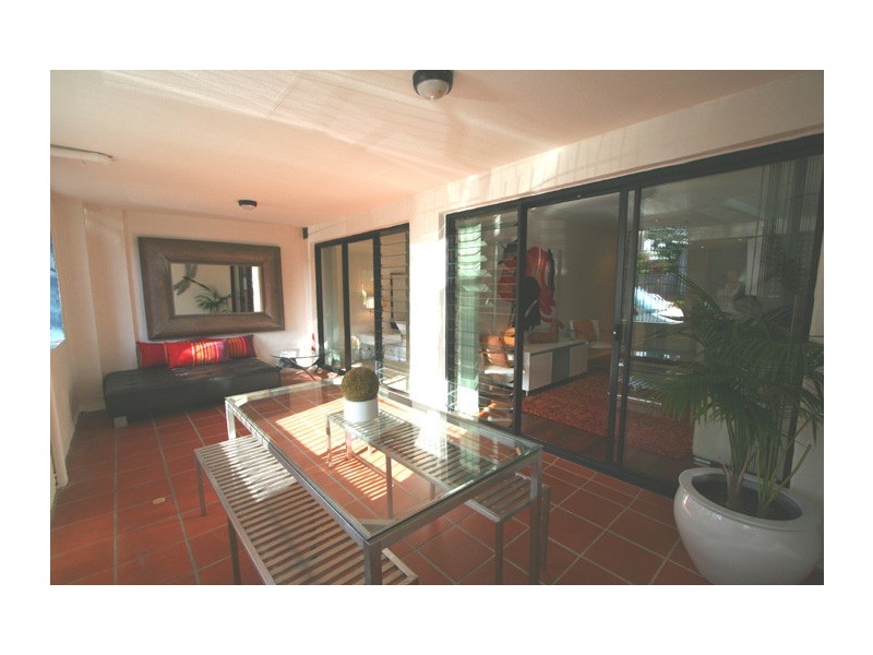 1/288  Lawrence Street, Alexandria NSW 2015