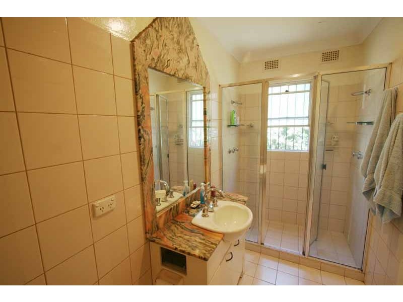 21 Leamington Ave, Newtown NSW 2042