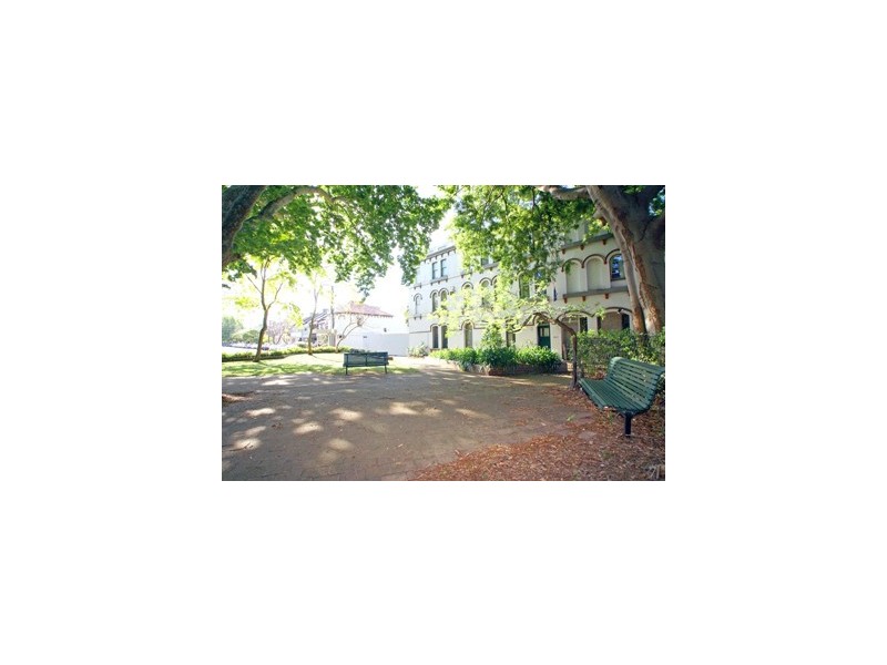 749  South Dowling Street, Redfern NSW 2016