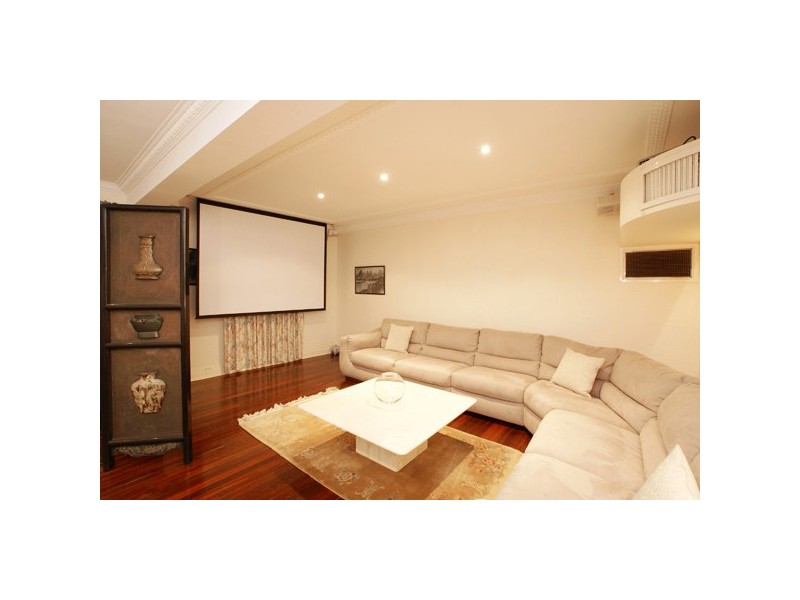 22 Yarranabbe Road, Darling Point NSW 2027