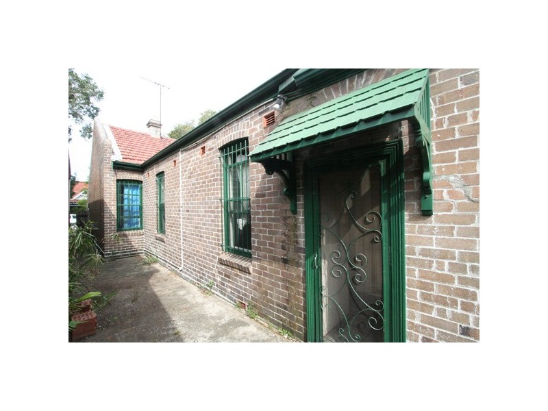 33 Malcolm Street, Erskineville NSW 2043