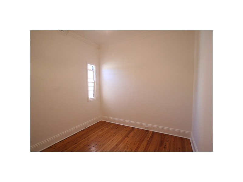 11A Leamington Avenue, Newtown NSW 2042