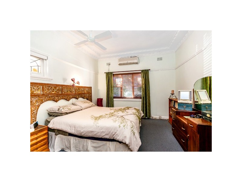 10 Surrey Street, Marrickville NSW 2204