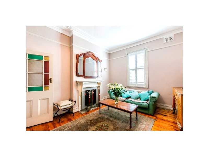 2 Kingston Road, Camperdown NSW 2050