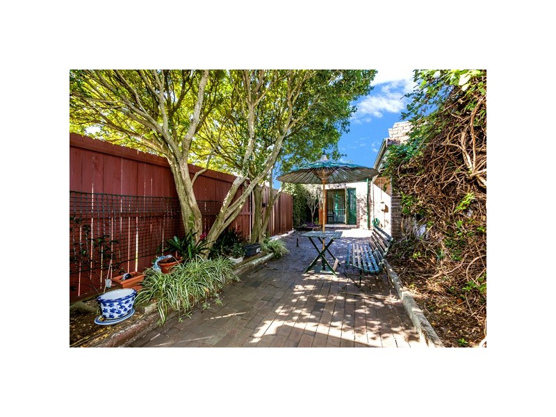 2 Kingston Road, Camperdown NSW 2050