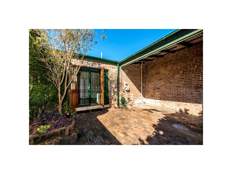 2 Kingston Road, Camperdown NSW 2050