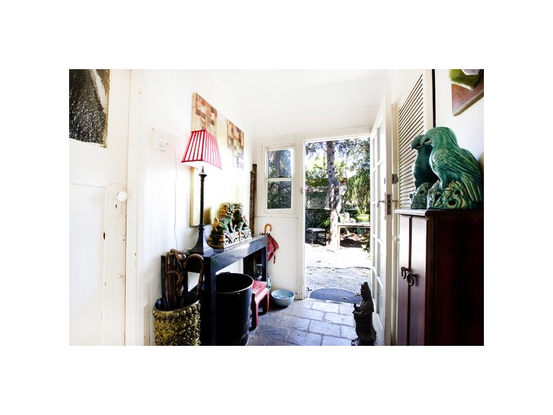 110 Camden Street, Enmore NSW 2042