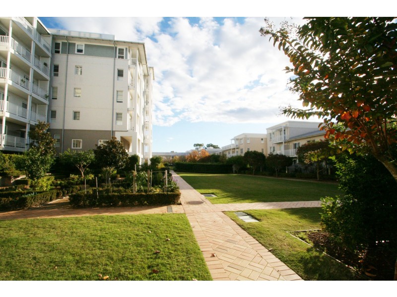 35/2 Juniper Drive, Breakfast Point NSW 2137