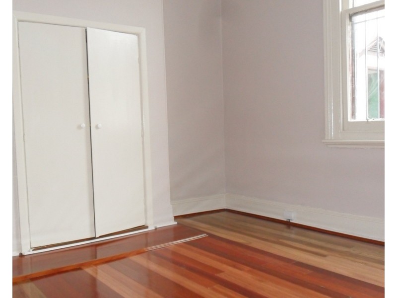 1 / 119 New Canterbury Road, Petersham NSW 2049