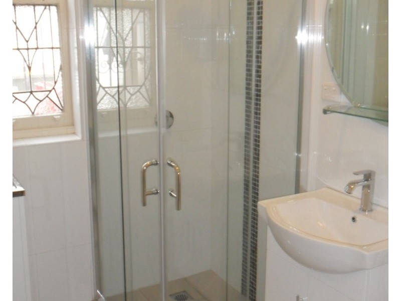 1 / 119 New Canterbury Road, Petersham NSW 2049