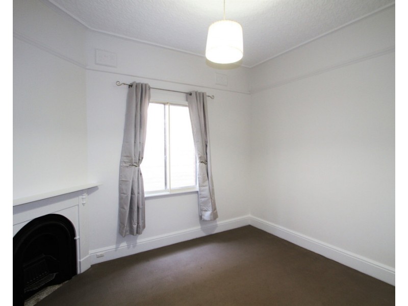 108 Unwins Bridge Road, St Peters NSW 2044