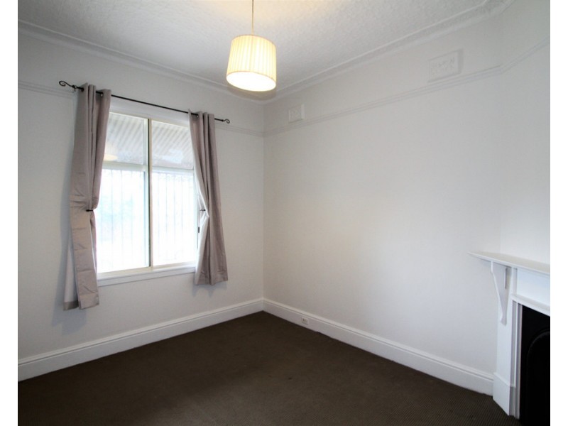 108 Unwins Bridge Road, St Peters NSW 2044