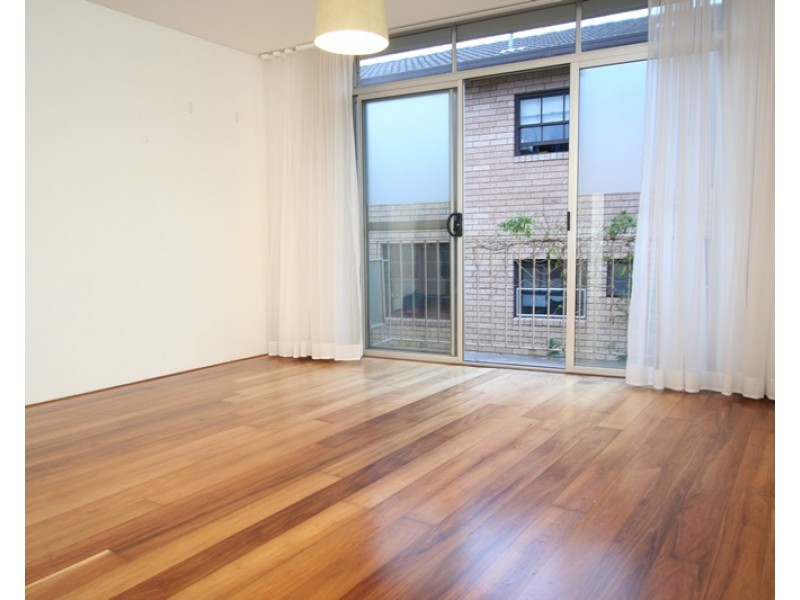 8/26-28 Brown Street, Newtown NSW 2042