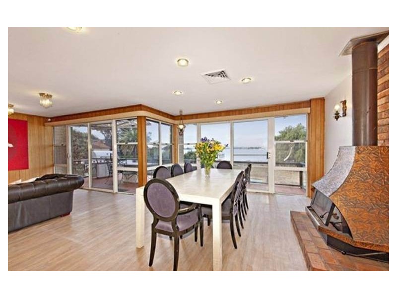 16 BELGRAVE ESPLANADE, Sylvania Waters NSW 2224